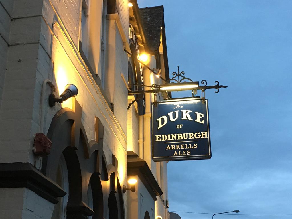 Duke Of Edinburgh Hotel Swindon Exterior foto